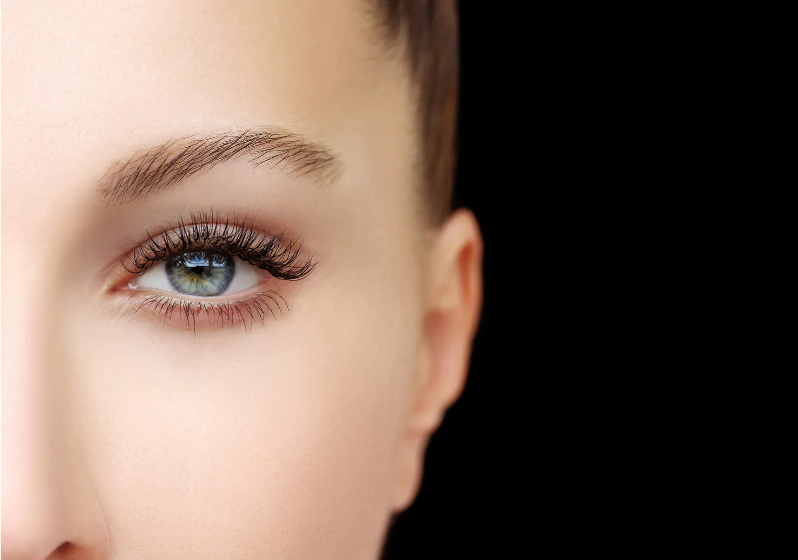 Fotona official SmoothEye laser periocular skin-tightening image; illustrative only